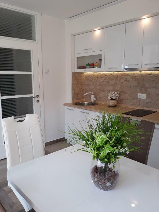 Seahaven * Petrovac